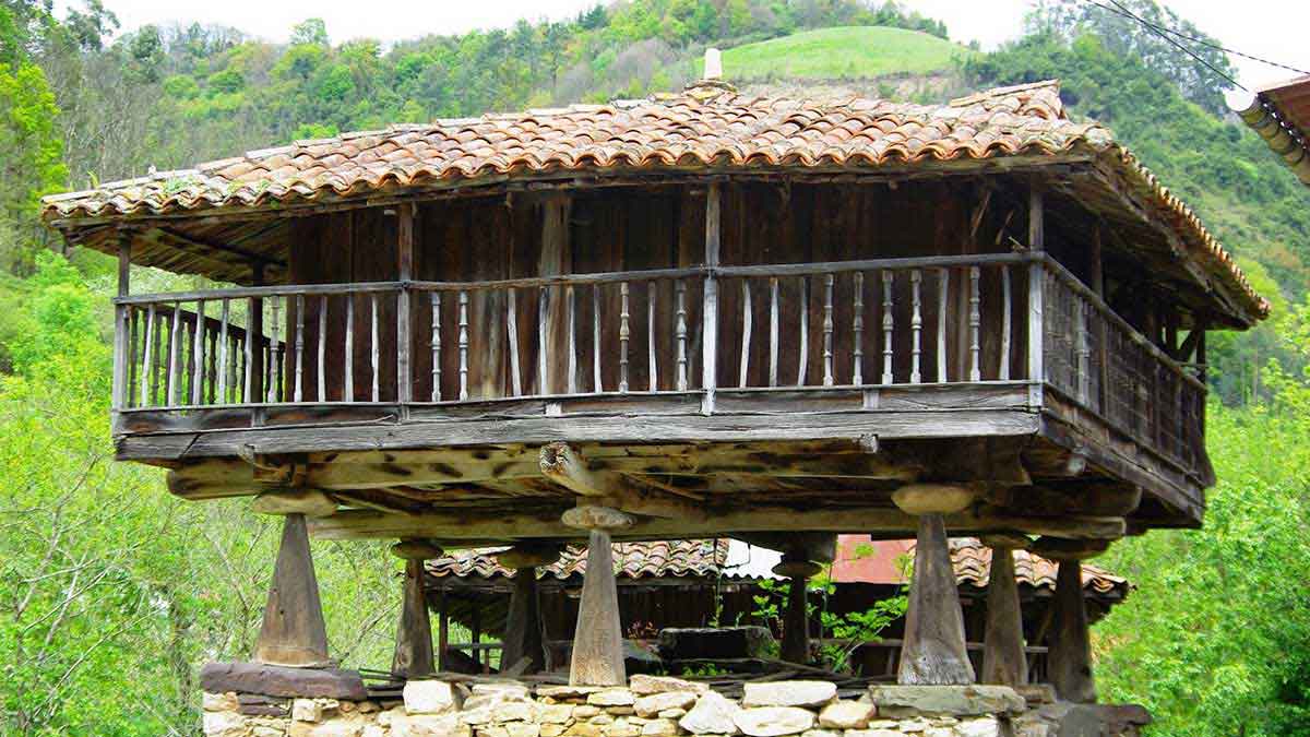 El café de la historia - Refranes Asturianos